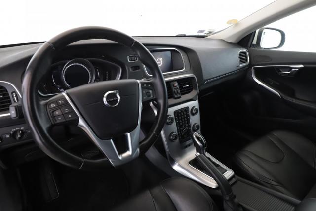 Volvo V40 image 9