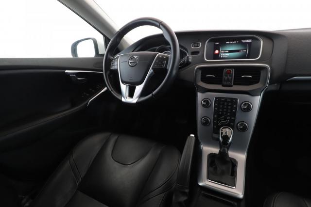 Volvo V40 image 2