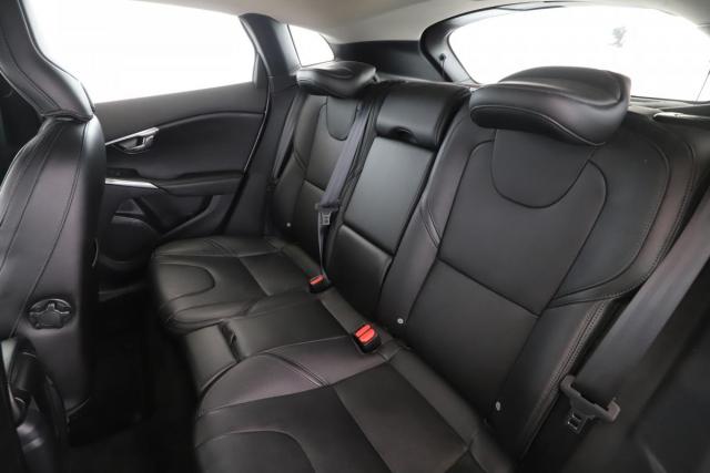Volvo V40 image 4