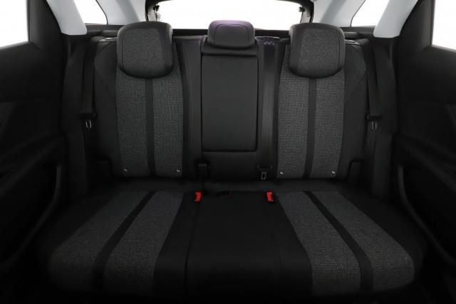Peugeot 3008 image 8