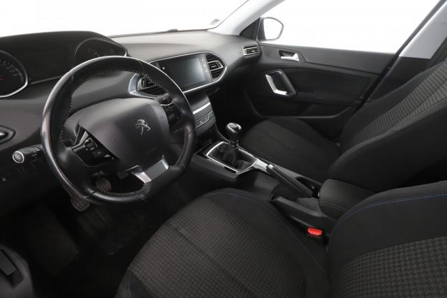 Peugeot 308 image 6