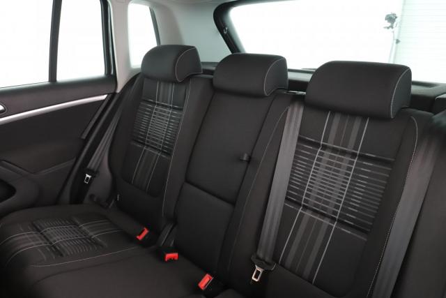 Volkswagen Tiguan image 8