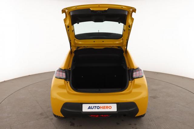 Peugeot 208 image 1