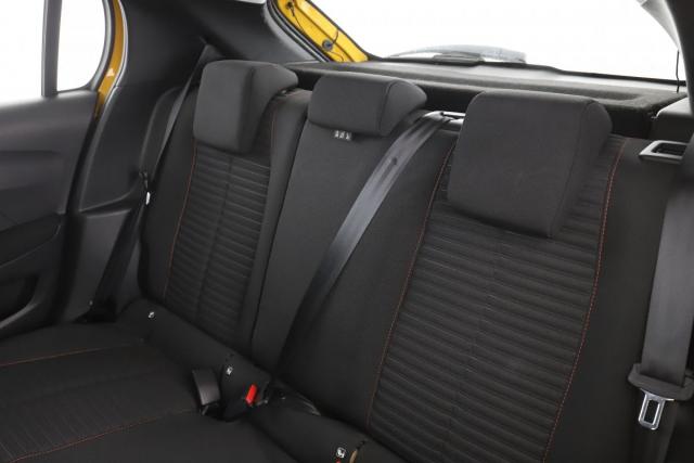 Peugeot 208 image 3