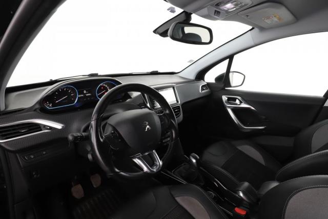 Peugeot 2008 image 9