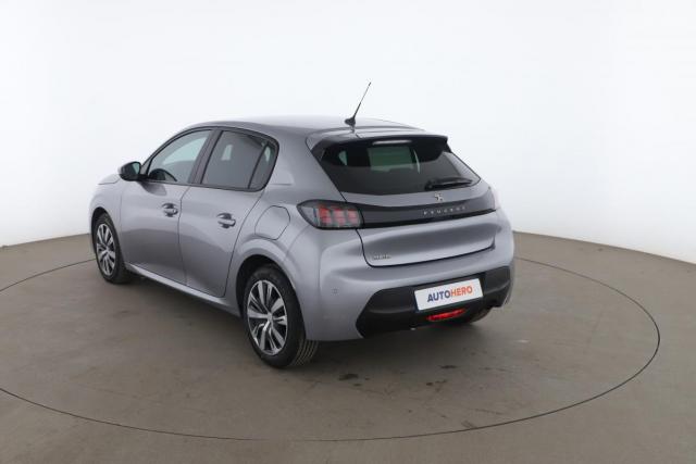 Peugeot 208 image 2