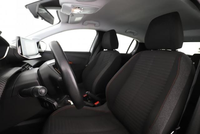 Peugeot 208 image 5