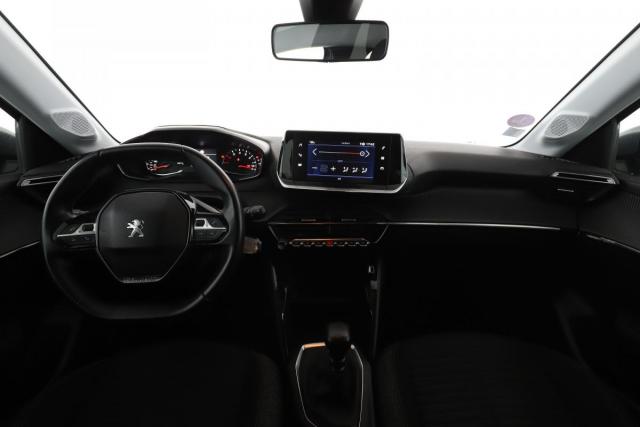 Peugeot 208 image 8