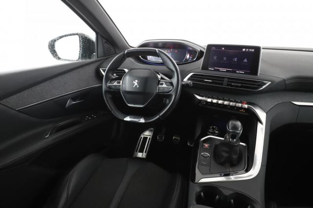Peugeot 3008 image 9