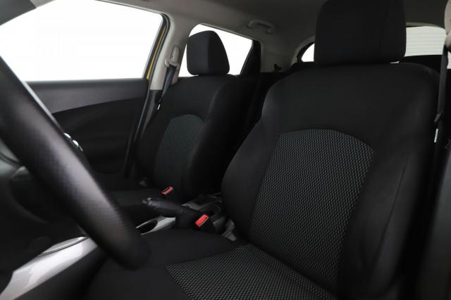 Nissan Juke image 2