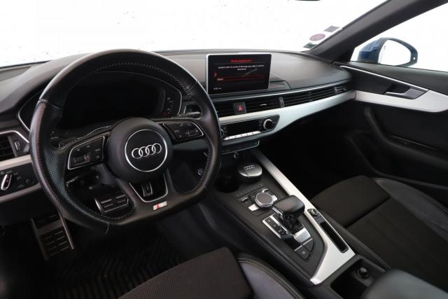 Audi A4 image 4