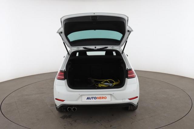 Volkswagen Golf image 3