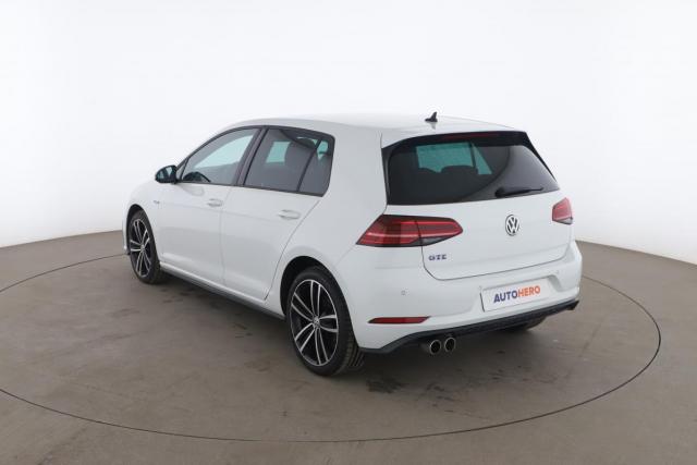 Volkswagen Golf image 2
