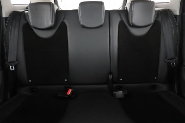 Renault Clio Estate image 6