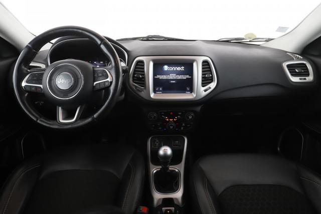 Jeep Compass image 9