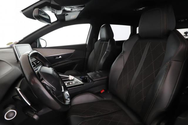 Peugeot 5008 image 1