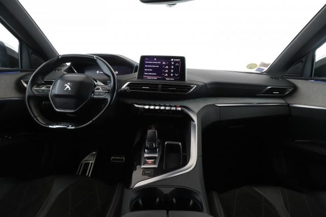 Peugeot 5008 image 2