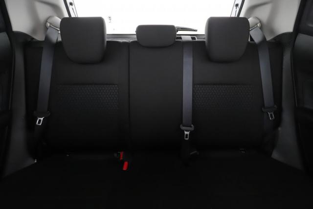 Suzuki Swift image 6