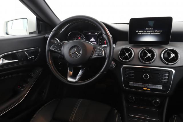 Mercedes Benz Cla image 9