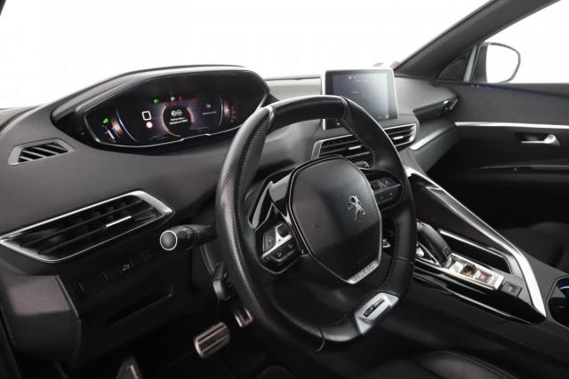 Peugeot 5008 image 1