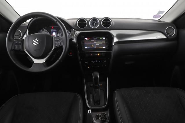 Suzuki Vitara image 9