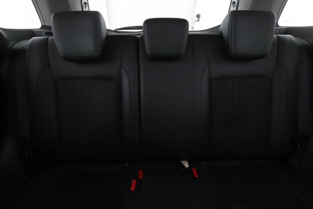 Suzuki Vitara image 1
