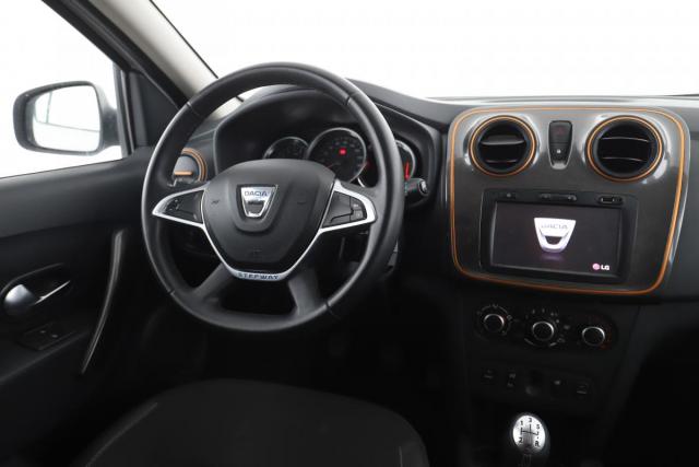 Dacia Sandero Ii image 2