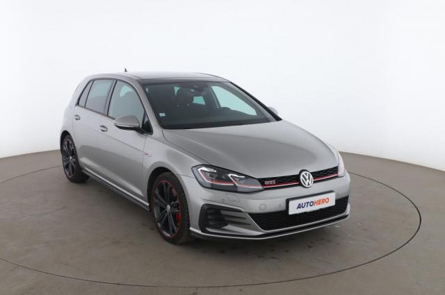 Volkswagen Golf image 9
