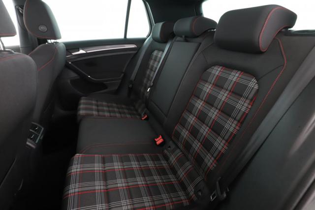 Volkswagen Golf image 7