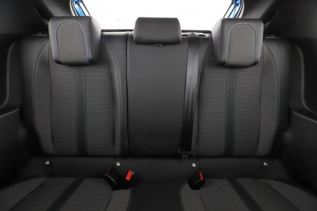 Peugeot 208 image 8