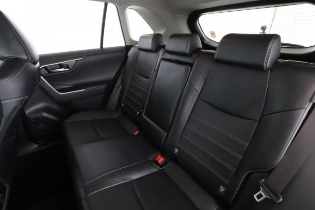 Toyota Rav4 image 3