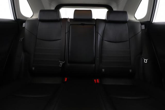 Toyota Rav4 image 6