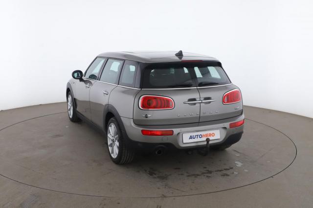 Mini Clubman image 2