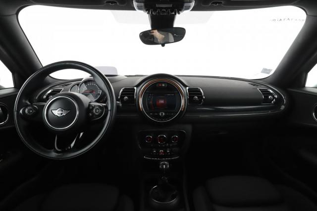 Mini Clubman image 6