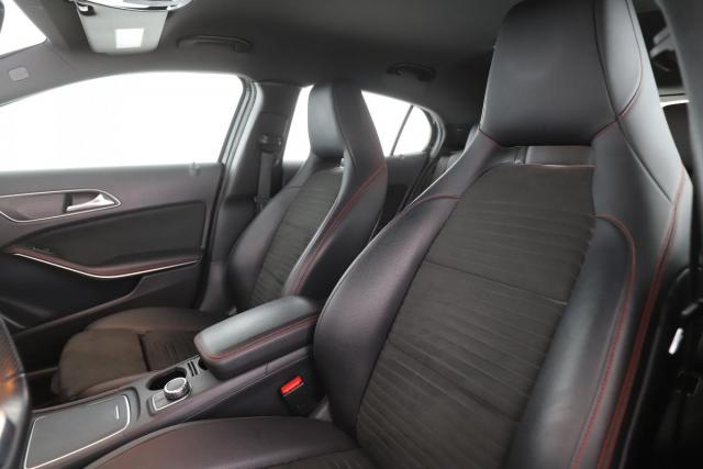 Mercedes Benz Gla image 6