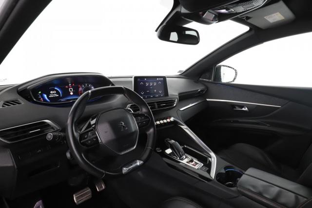 Peugeot 5008 image 2