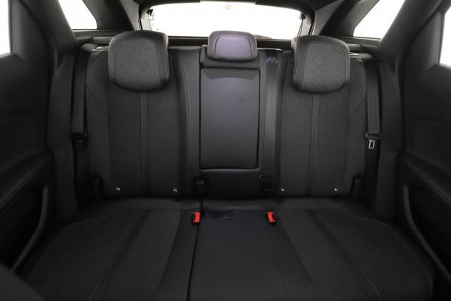 Peugeot 3008 image 8