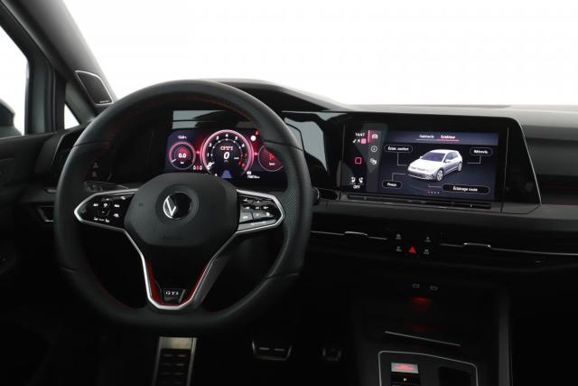 Volkswagen Golf image 8
