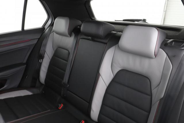 Volkswagen Golf image 3