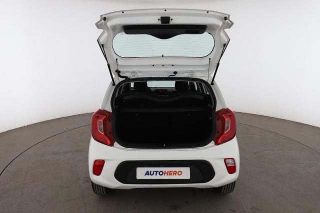Kia Picanto image 9