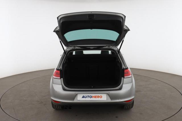 Volkswagen Golf image 5