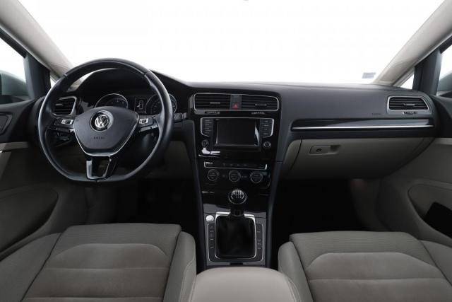 Volkswagen Golf image 1