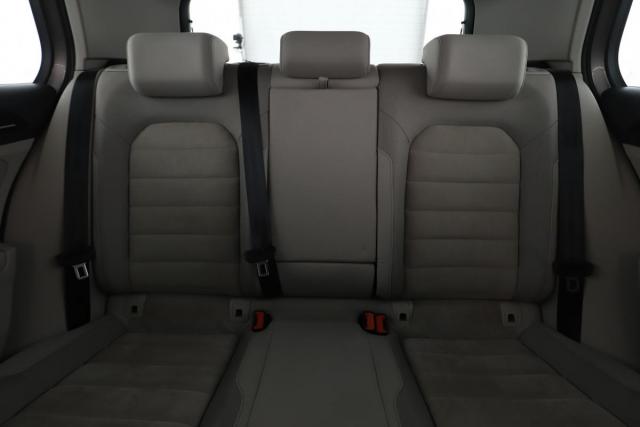 Volkswagen Golf image 4