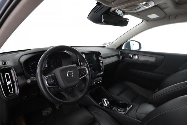 Volvo Xc40 image 2