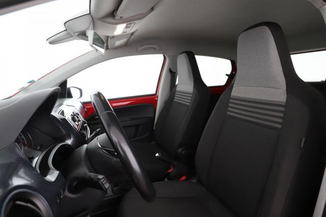 Volkswagen Up! image 3