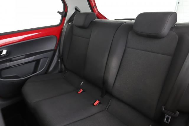 Volkswagen Up! image 2