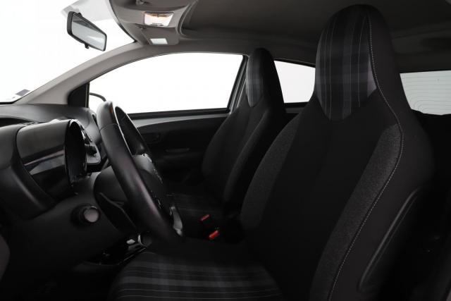 Peugeot 108 image 9