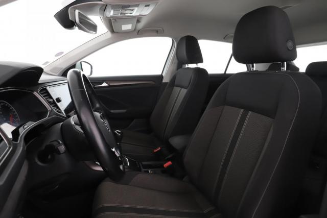 Volkswagen T-Roc image 8