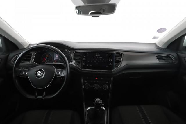 Volkswagen T-Roc image 7