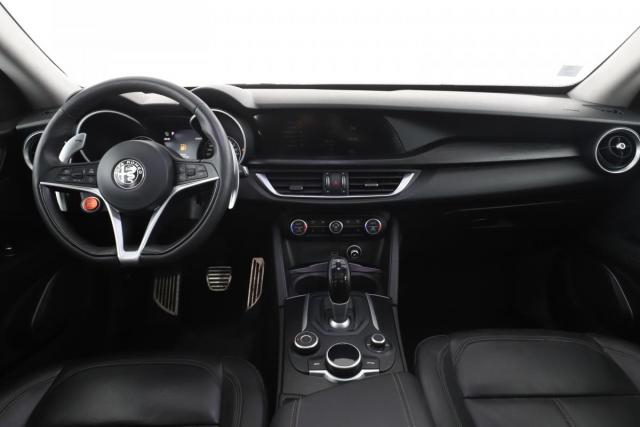 Alfa Romeo Stelvio image 6